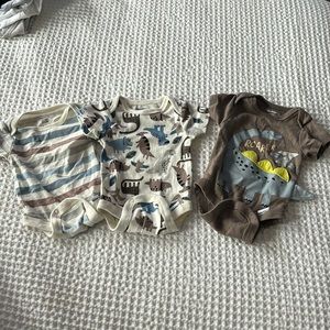 Gerber onesie set